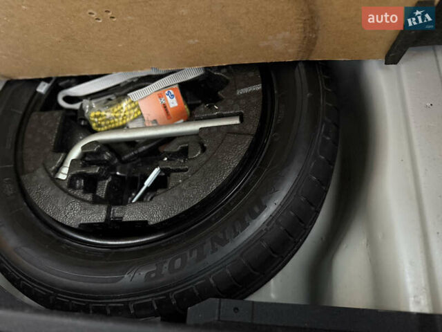 Белый Шкода Октавия, объемом двигателя 1.4 л и пробегом 208 тыс. км за 10000 $, фото 44 на Automoto.ua