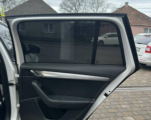 Белый Шкода Октавия, объемом двигателя 1.6 л и пробегом 330 тыс. км за 8000 $, фото 18 на Automoto.ua