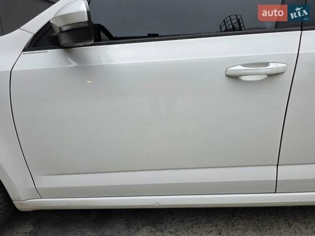 Белый Шкода Октавия, объемом двигателя 1.2 л и пробегом 170 тыс. км за 7200 $, фото 28 на Automoto.ua