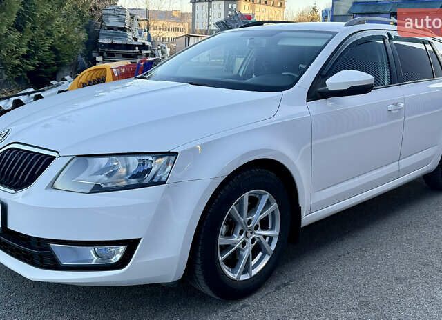 Белый Шкода Октавия, объемом двигателя 1.6 л и пробегом 297 тыс. км за 9100 $, фото 3 на Automoto.ua