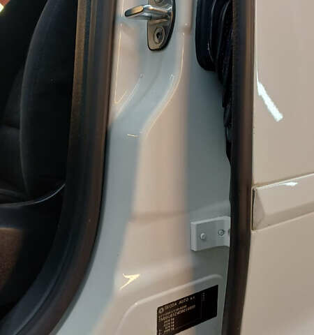 Белый Шкода Октавия, объемом двигателя 0 л и пробегом 167 тыс. км за 8499 $, фото 20 на Automoto.ua