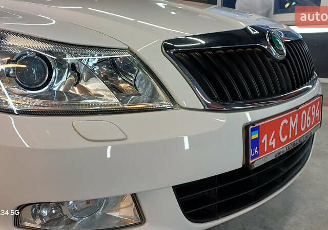 Белый Шкода Октавия, объемом двигателя 0 л и пробегом 167 тыс. км за 7999 $, фото 40 на Automoto.ua