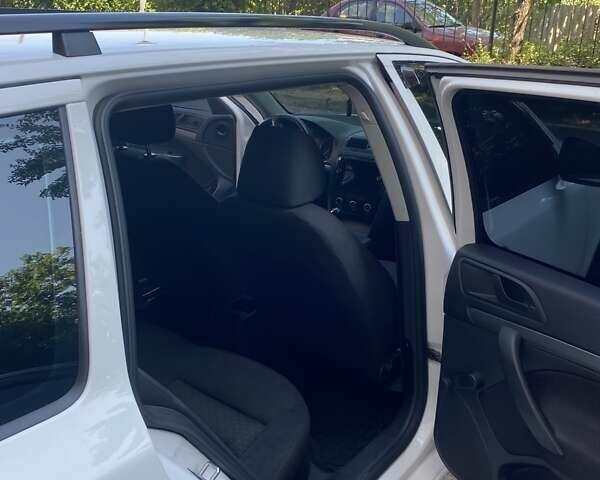 Белый Шкода Октавия, объемом двигателя 1.6 л и пробегом 278 тыс. км за 8500 $, фото 10 на Automoto.ua