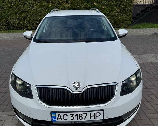 Белый Шкода Октавия, объемом двигателя 1.97 л и пробегом 303 тыс. км за 10800 $, фото 11 на Automoto.ua
