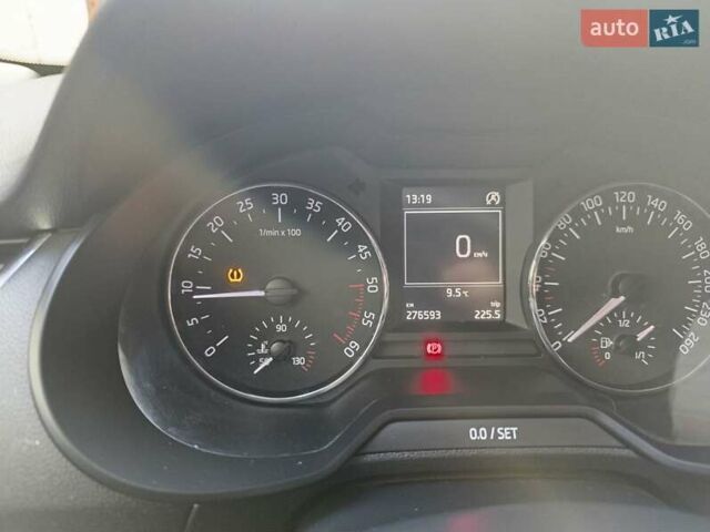 Белый Шкода Октавия, объемом двигателя 1.6 л и пробегом 276 тыс. км за 10500 $, фото 14 на Automoto.ua