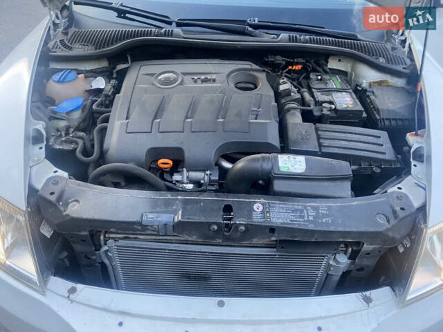 Белый Шкода Октавия, объемом двигателя 1.6 л и пробегом 280 тыс. км за 8500 $, фото 15 на Automoto.ua