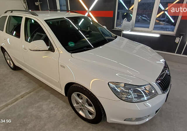 Белый Шкода Октавия, объемом двигателя 0 л и пробегом 167 тыс. км за 7999 $, фото 15 на Automoto.ua