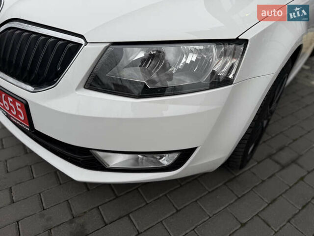 Белый Шкода Октавия, объемом двигателя 1.4 л и пробегом 208 тыс. км за 10000 $, фото 40 на Automoto.ua