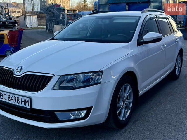 Белый Шкода Октавия, объемом двигателя 1.6 л и пробегом 297 тыс. км за 9100 $, фото 8 на Automoto.ua