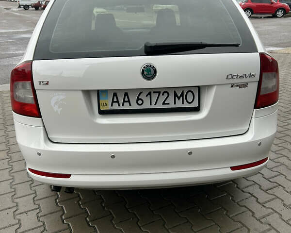 Белый Шкода Октавия, объемом двигателя 1.8 л и пробегом 190 тыс. км за 7850 $, фото 6 на Automoto.ua