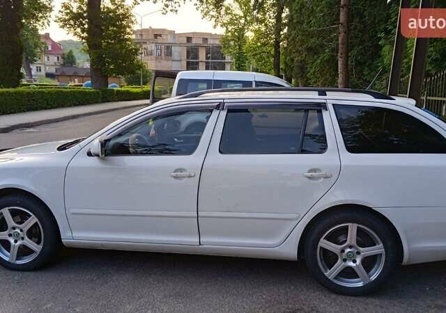 Білий Шкода Октавія, об'ємом двигуна 1.6 л та пробігом 295 тис. км за 7777 $, фото 3 на Automoto.ua