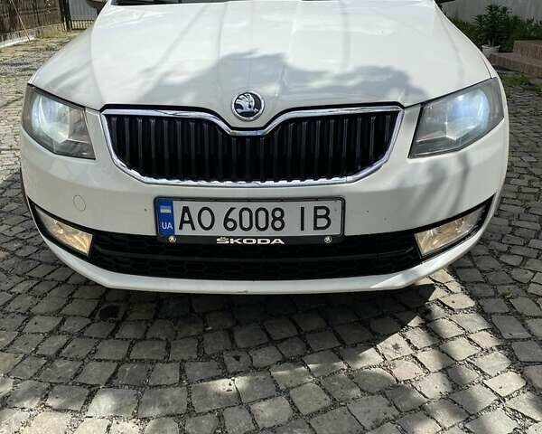 Белый Шкода Октавия, объемом двигателя 1.6 л и пробегом 267 тыс. км за 8600 $, фото 6 на Automoto.ua