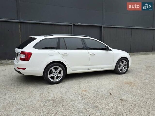 Белый Шкода Октавия, объемом двигателя 1.2 л и пробегом 170 тыс. км за 7200 $, фото 2 на Automoto.ua