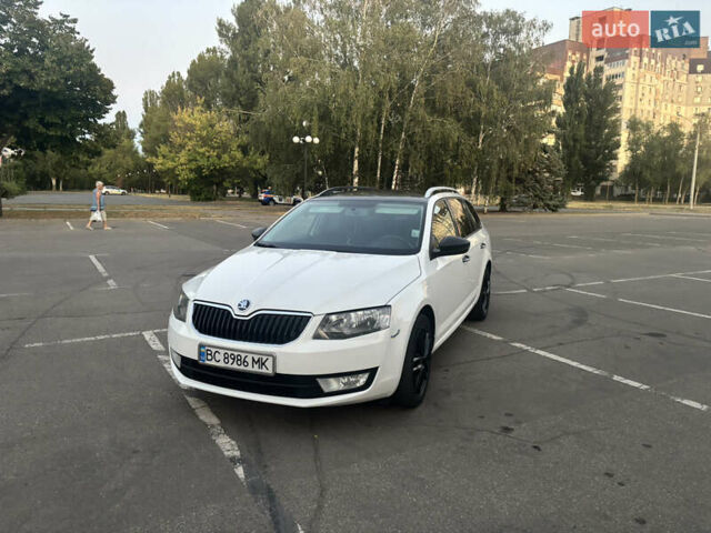 Белый Шкода Октавия, объемом двигателя 1.6 л и пробегом 295 тыс. км за 9990 $, фото 4 на Automoto.ua