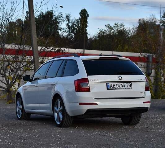 Білий Шкода Октавія, об'ємом двигуна 1.8 л та пробігом 191 тис. км за 12650 $, фото 3 на Automoto.ua