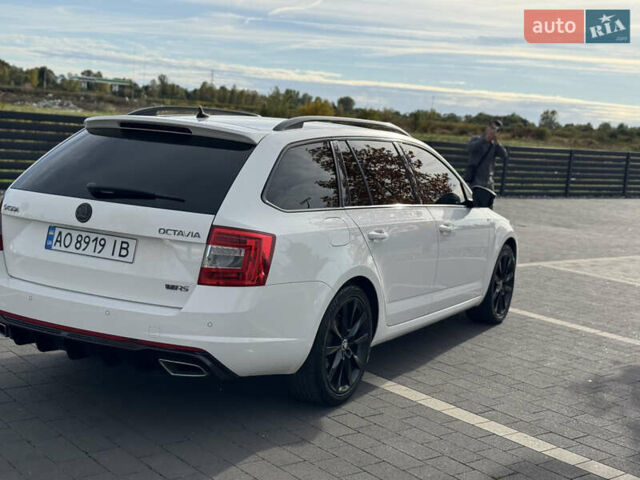 Белый Шкода Октавия, объемом двигателя 2 л и пробегом 320 тыс. км за 12500 $, фото 6 на Automoto.ua