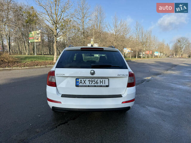 Белый Шкода Октавия, объемом двигателя 1.6 л и пробегом 280 тыс. км за 8950 $, фото 6 на Automoto.ua