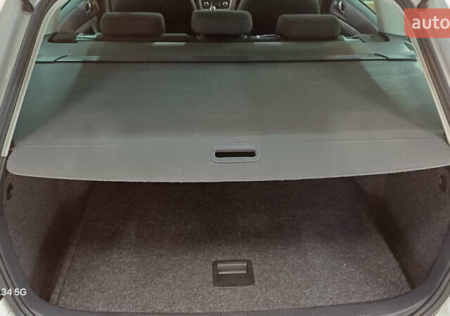 Белый Шкода Октавия, объемом двигателя 0 л и пробегом 167 тыс. км за 7999 $, фото 28 на Automoto.ua