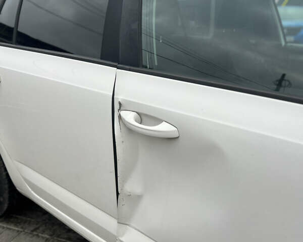 Белый Шкода Октавия, объемом двигателя 1.97 л и пробегом 308 тыс. км за 8200 $, фото 10 на Automoto.ua