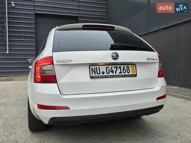 Белый Шкода Октавия, объемом двигателя 1.2 л и пробегом 170 тыс. км за 7200 $, фото 15 на Automoto.ua