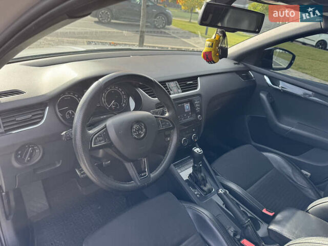 Белый Шкода Октавия, объемом двигателя 2 л и пробегом 320 тыс. км за 12500 $, фото 43 на Automoto.ua