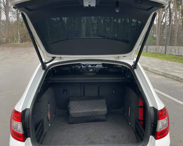 Білий Шкода Октавія, об'ємом двигуна 1.97 л та пробігом 317 тис. км за 11500 $, фото 5 на Automoto.ua