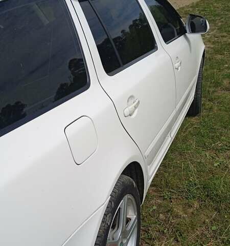 Білий Шкода Октавія, об'ємом двигуна 1.6 л та пробігом 295 тис. км за 7777 $, фото 27 на Automoto.ua