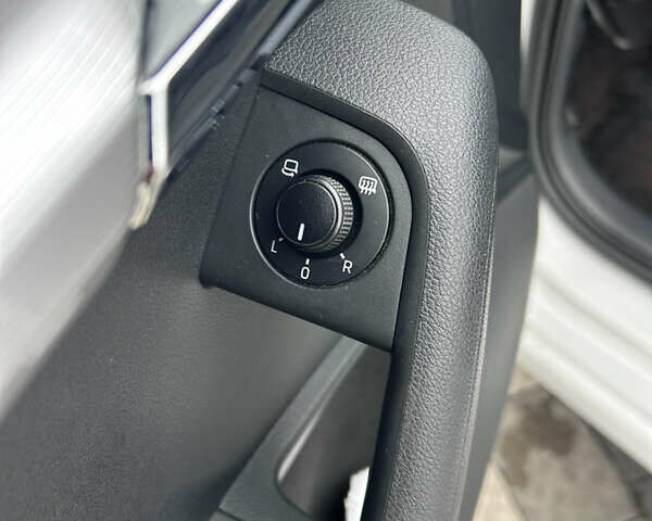 Білий Шкода Октавія, об'ємом двигуна 1.97 л та пробігом 240 тис. км за 11200 $, фото 20 на Automoto.ua