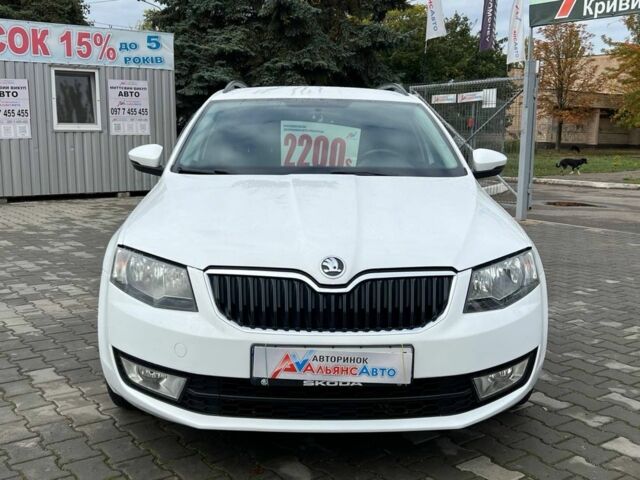 Білий Шкода Октавія, об'ємом двигуна 1.6 л та пробігом 274 тис. км за 8700 $, фото 1 на Automoto.ua