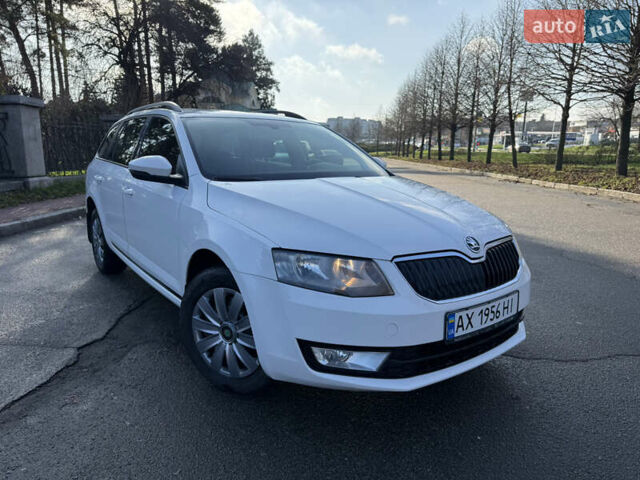 Белый Шкода Октавия, объемом двигателя 1.6 л и пробегом 280 тыс. км за 9500 $, фото 2 на Automoto.ua