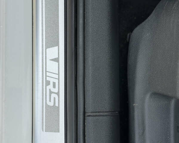 Белый Шкода Октавия, объемом двигателя 2 л и пробегом 320 тыс. км за 12500 $, фото 46 на Automoto.ua