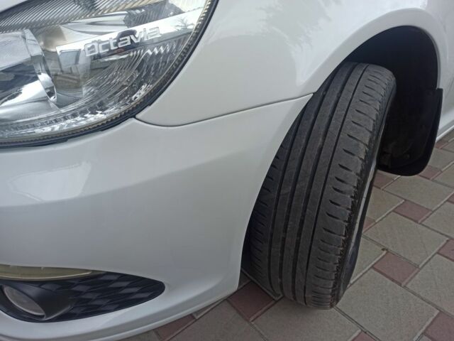 Белый Шкода Октавия, объемом двигателя 1.8 л и пробегом 125 тыс. км за 9600 $, фото 9 на Automoto.ua