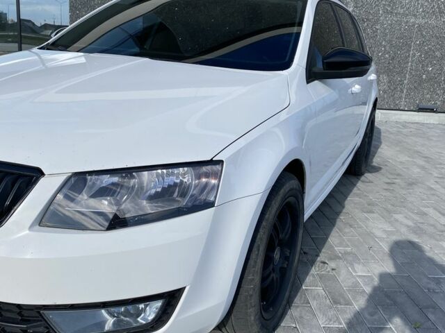 Шкода Октавія 2013 у Ужгороді на Automoto.ua Білий Шкода Октавія, об'ємом двигуна 1.6 л та пробігом 360 тис. км за 8600 $, фото 5 на Automoto.ua