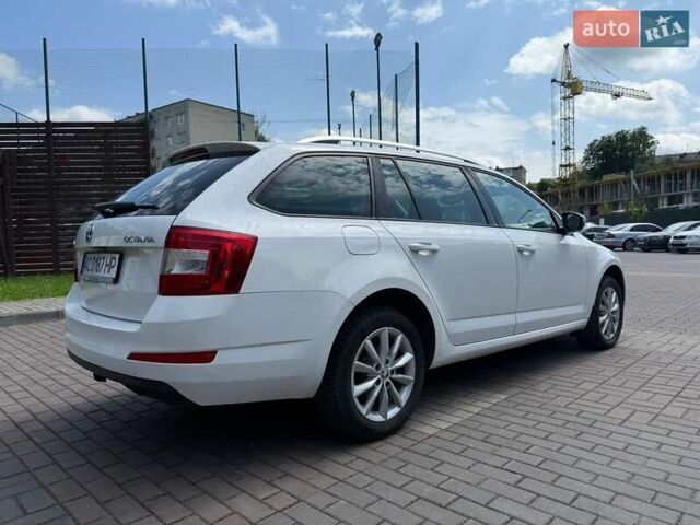 Белый Шкода Октавия, объемом двигателя 1.97 л и пробегом 303 тыс. км за 10800 $, фото 7 на Automoto.ua