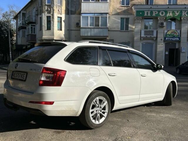 Белый Шкода Октавия, объемом двигателя 1.6 л и пробегом 3 тыс. км за 11100 $, фото 2 на Automoto.ua