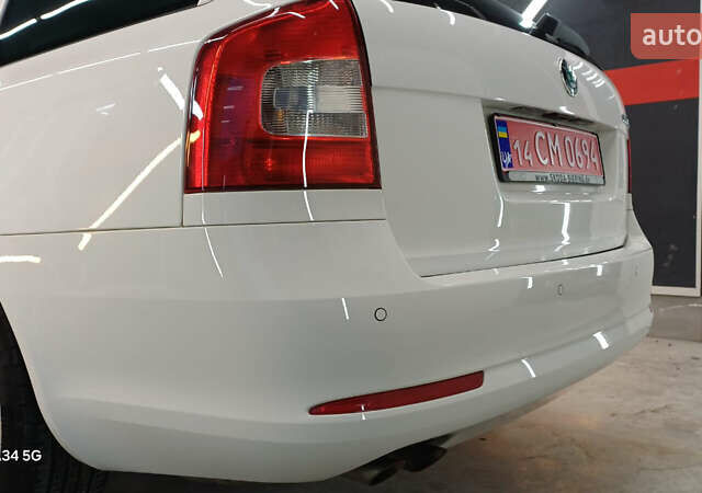 Белый Шкода Октавия, объемом двигателя 0 л и пробегом 167 тыс. км за 7999 $, фото 26 на Automoto.ua