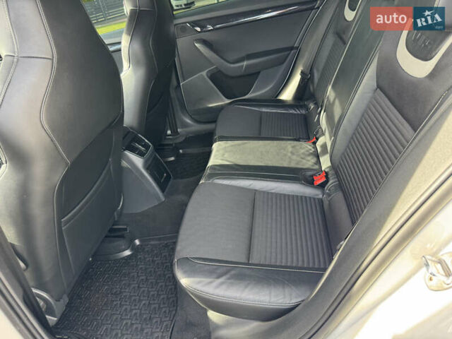 Белый Шкода Октавия, объемом двигателя 2 л и пробегом 320 тыс. км за 12500 $, фото 41 на Automoto.ua