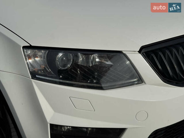 Белый Шкода Октавия, объемом двигателя 2 л и пробегом 320 тыс. км за 12500 $, фото 28 на Automoto.ua