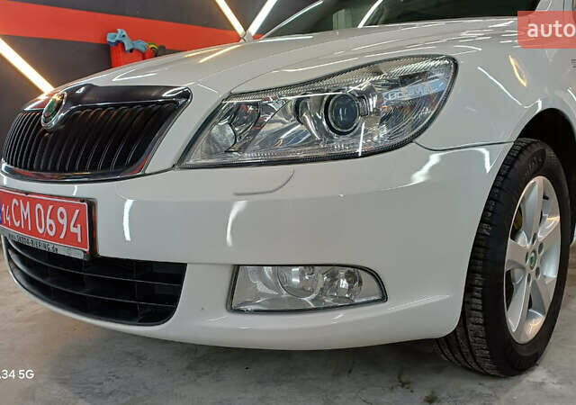 Белый Шкода Октавия, объемом двигателя 0 л и пробегом 167 тыс. км за 7999 $, фото 37 на Automoto.ua