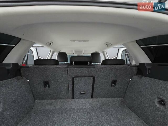 Белый Шкода Октавия, объемом двигателя 1.2 л и пробегом 170 тыс. км за 7200 $, фото 60 на Automoto.ua