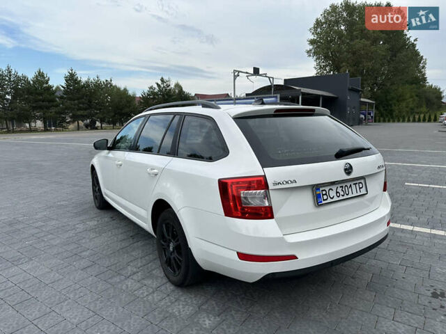 Білий Шкода Октавія, об'ємом двигуна 1.6 л та пробігом 284 тис. км за 10300 $, фото 5 на Automoto.ua