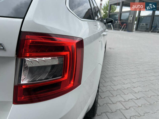 Белый Шкода Октавия, объемом двигателя 1.6 л и пробегом 261 тыс. км за 10400 $, фото 20 на Automoto.ua