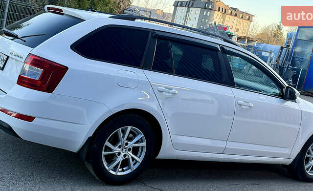 Белый Шкода Октавия, объемом двигателя 1.6 л и пробегом 297 тыс. км за 9100 $, фото 34 на Automoto.ua
