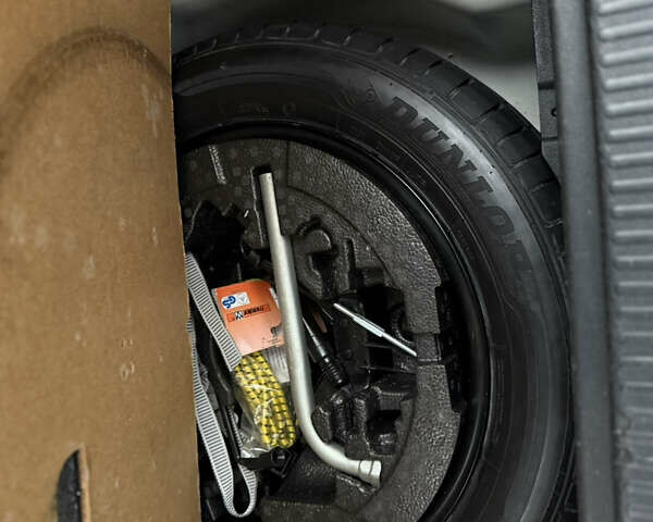 Белый Шкода Октавия, объемом двигателя 1.4 л и пробегом 208 тыс. км за 10000 $, фото 45 на Automoto.ua