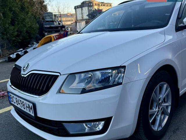 Белый Шкода Октавия, объемом двигателя 1.6 л и пробегом 297 тыс. км за 9100 $, фото 6 на Automoto.ua