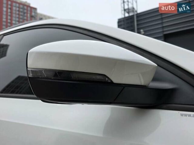 Белый Шкода Октавия, объемом двигателя 1.2 л и пробегом 170 тыс. км за 7200 $, фото 35 на Automoto.ua