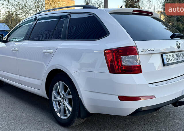 Белый Шкода Октавия, объемом двигателя 1.6 л и пробегом 297 тыс. км за 9100 $, фото 16 на Automoto.ua