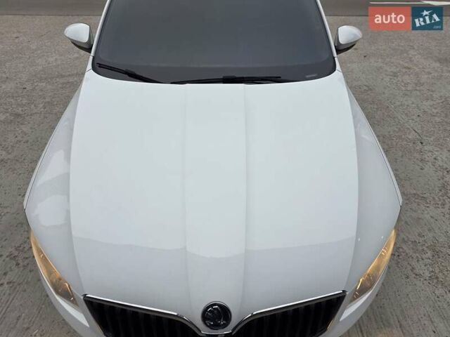 Белый Шкода Октавия, объемом двигателя 1.2 л и пробегом 170 тыс. км за 7200 $, фото 18 на Automoto.ua