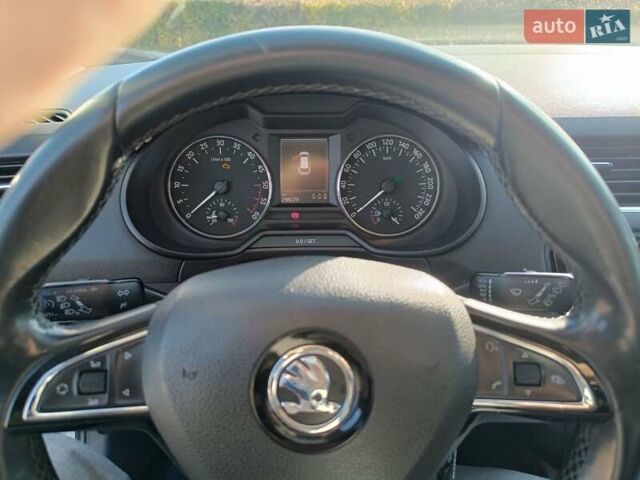 Білий Шкода Октавія, об'ємом двигуна 1.97 л та пробігом 296 тис. км за 10800 $, фото 13 на Automoto.ua