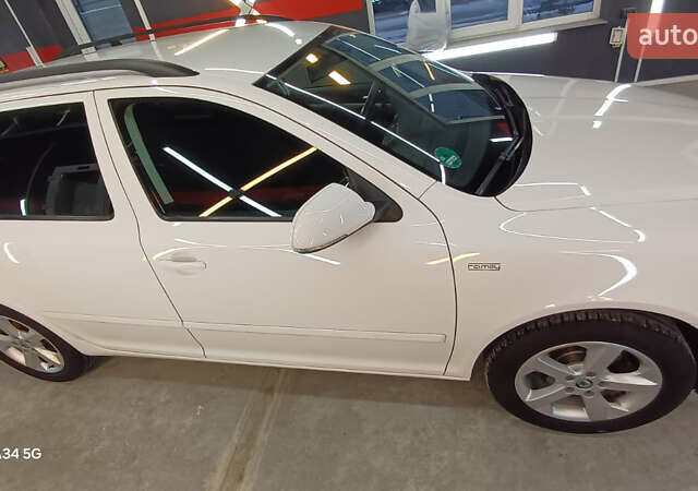 Белый Шкода Октавия, объемом двигателя 0 л и пробегом 167 тыс. км за 7999 $, фото 5 на Automoto.ua